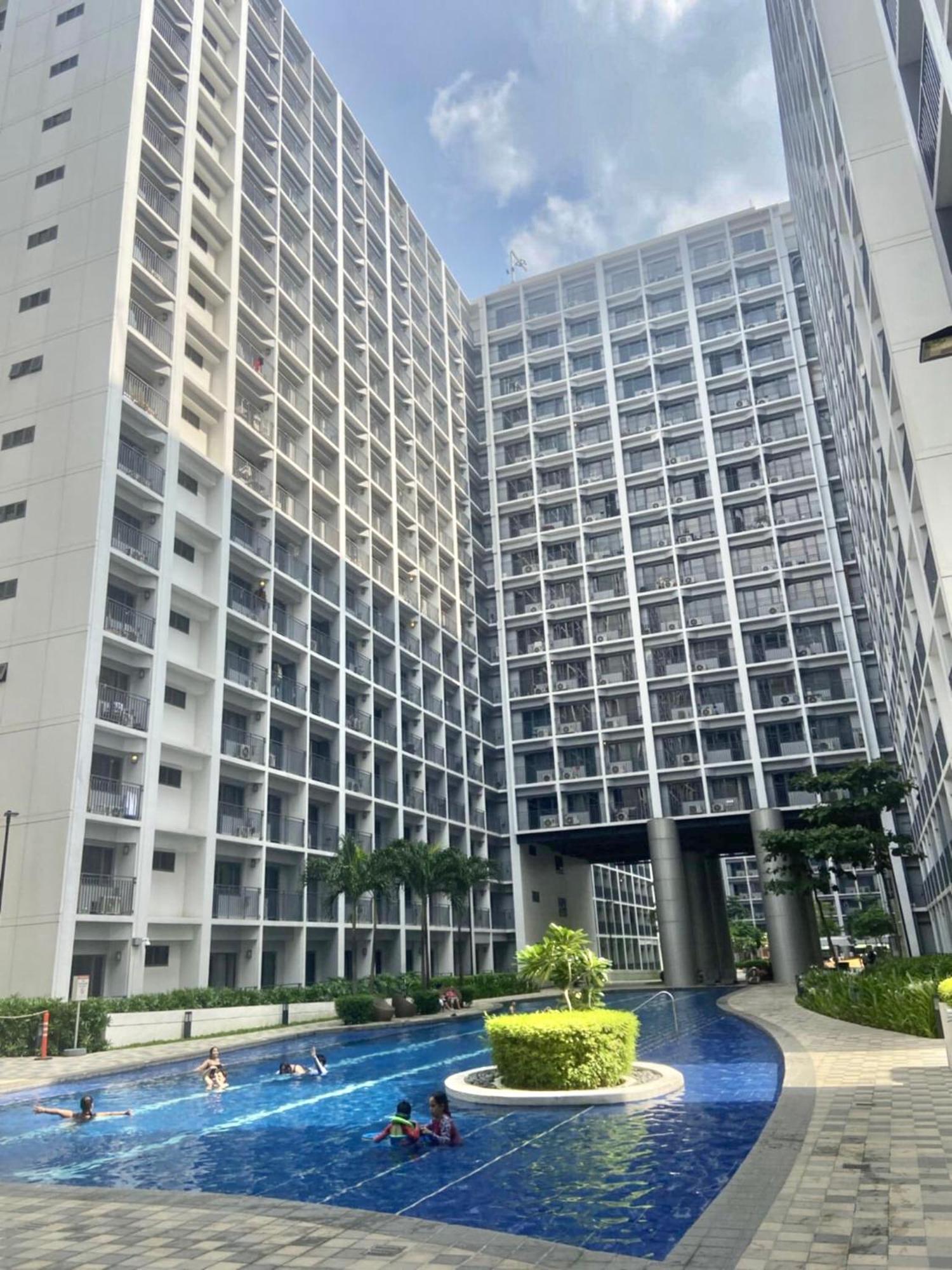 Sunrise Condo In Pasay Exterior photo